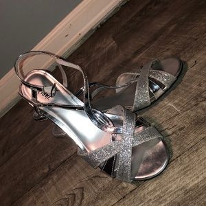 🔴Silver Wedges
